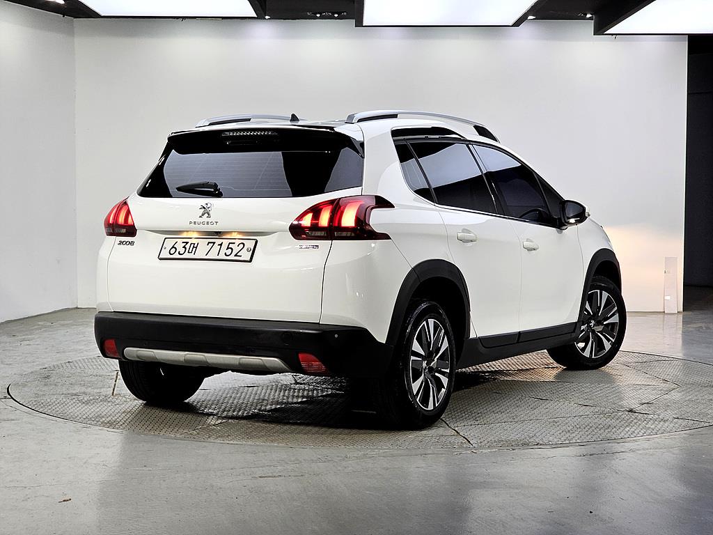 Peugeot 2008 - Vista 4