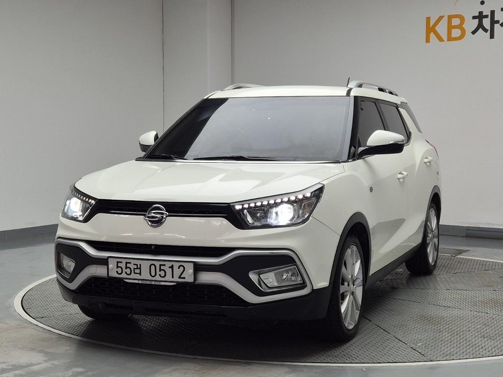 Ssangyong Tivoli 2016 Blanco - Importación desde Corea - HF Imports Iquique - Foto 1