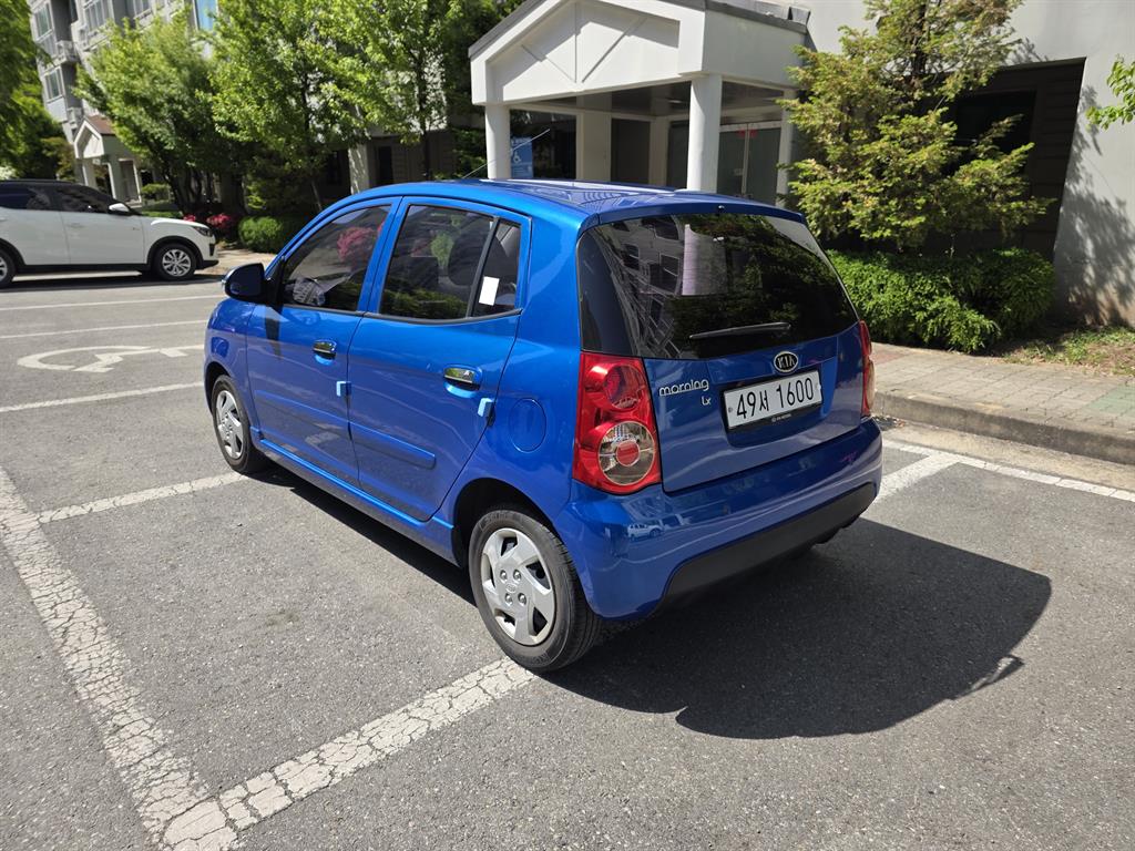 KIA Morning - Vista 5