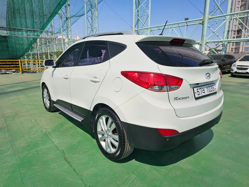 HYUNDAI Tucson - Vista 4