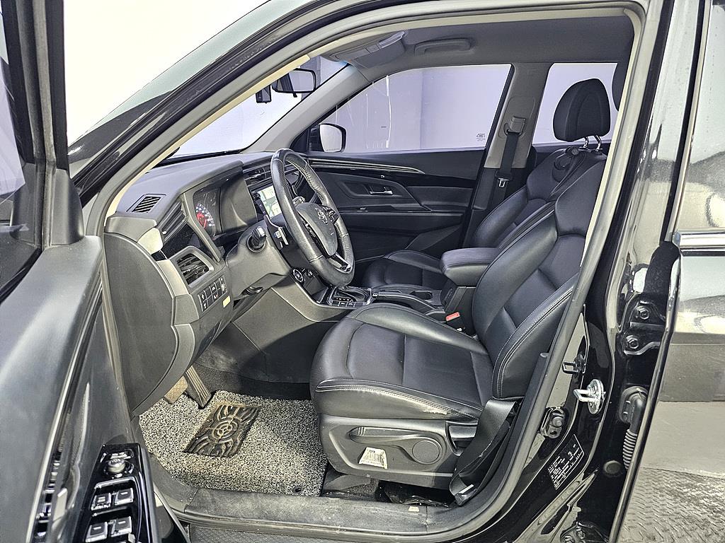 Ssangyong Korando - Vista 8