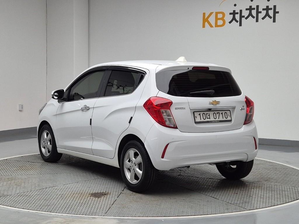 Chevrolet Spark - Vista 3