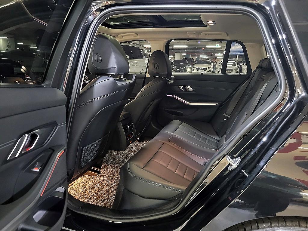 BMW 3 series - Vista 8