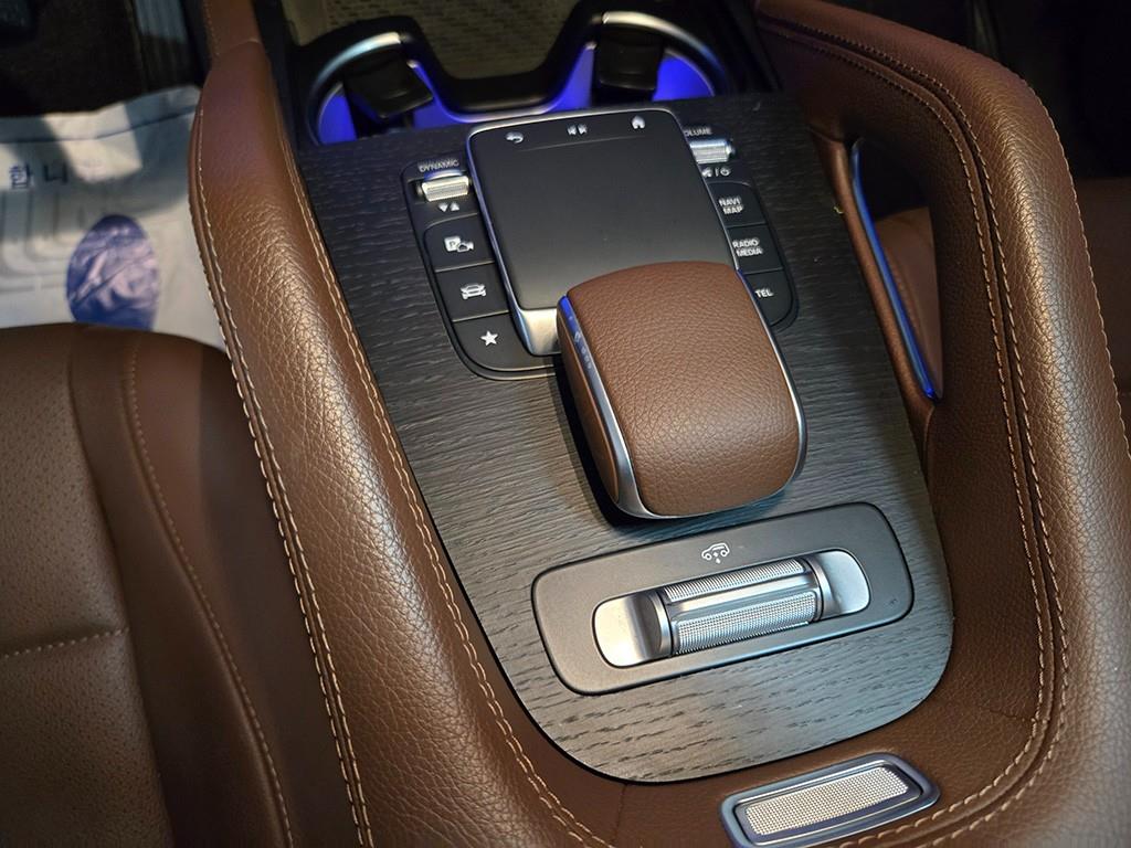 Mercedes Benz GLE Class - Vista 12