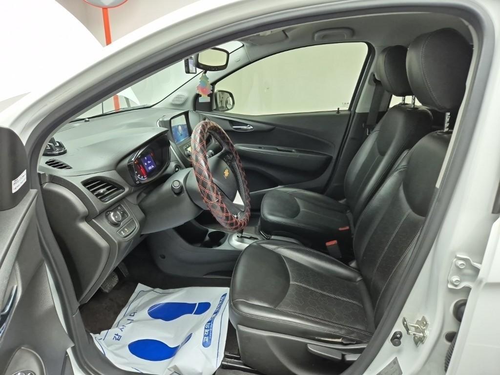 Chevrolet Spark - Vista 11