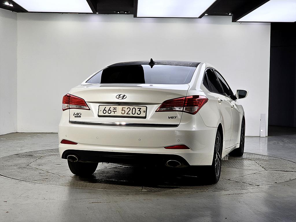 HYUNDAI i40 - Vista 3
