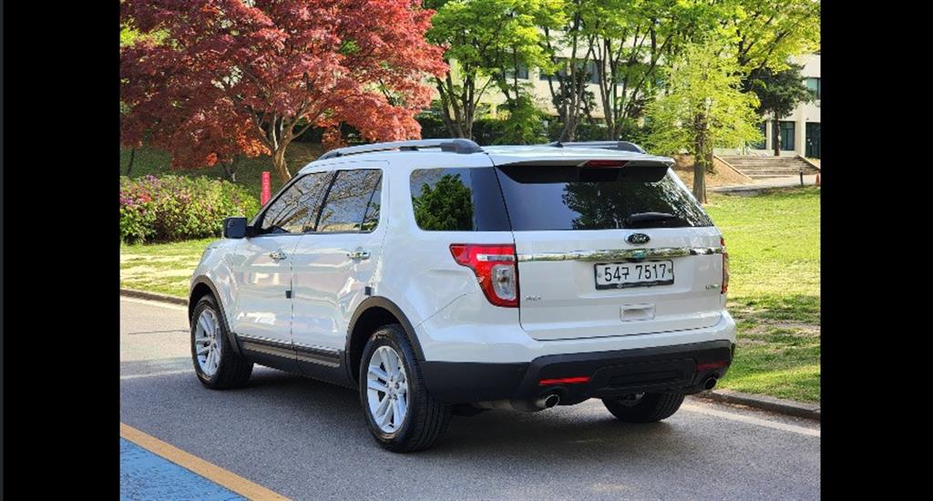 Ford Explorer - Vista 2