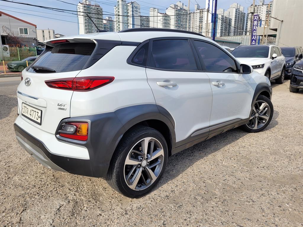 HYUNDAI Kona - Vista 3