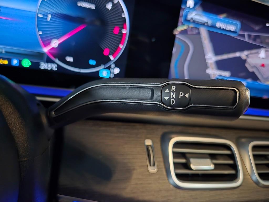 Mercedes Benz GLE Class - Vista 11