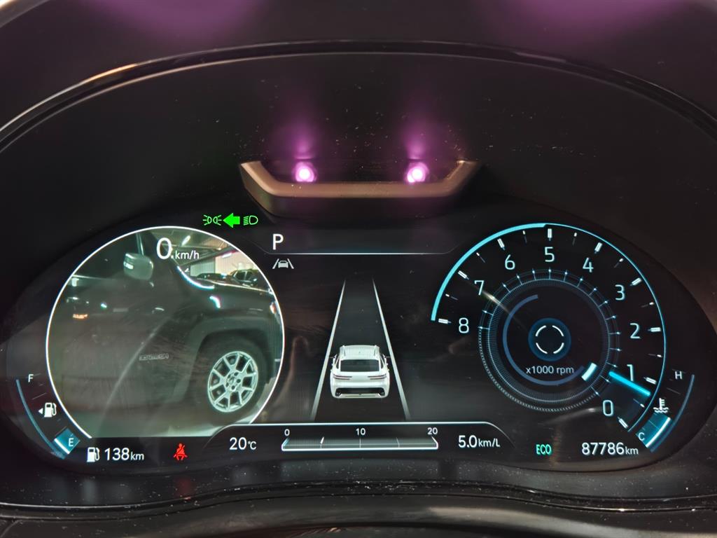 Genesis GV70 - Vista 9