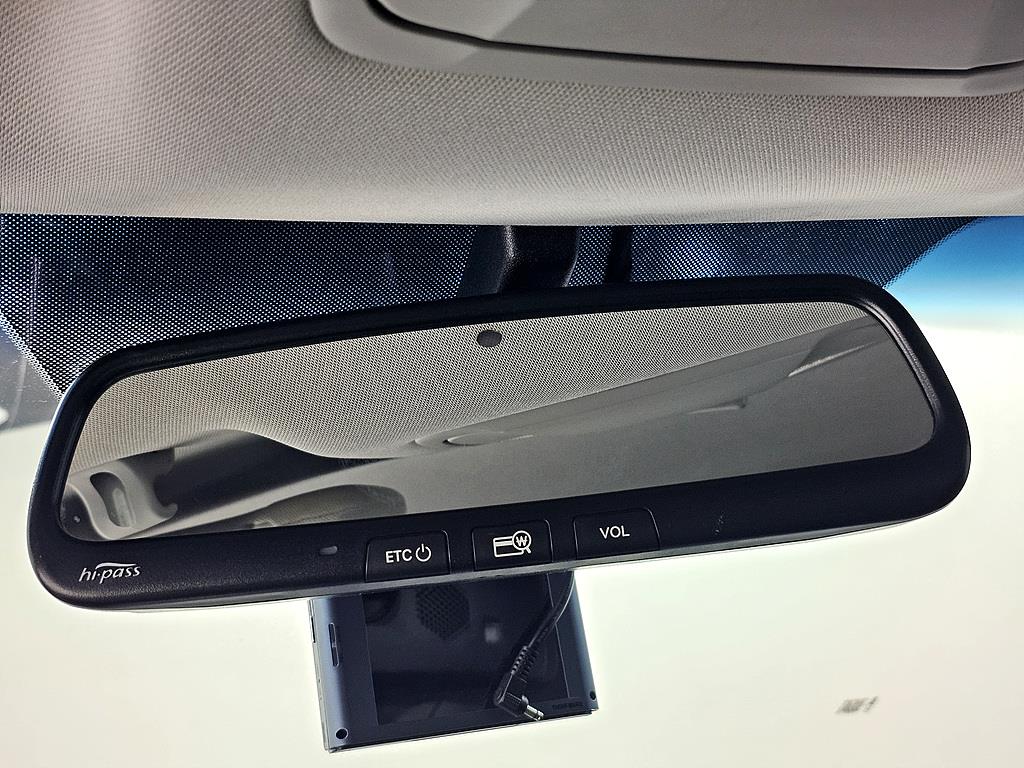 HYUNDAI i40 - Vista 12