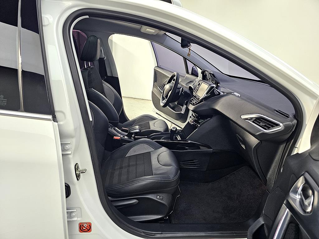 Peugeot 2008 - Vista 11
