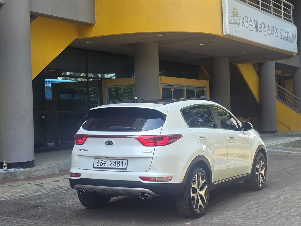 KIA Sportage - Vista 6