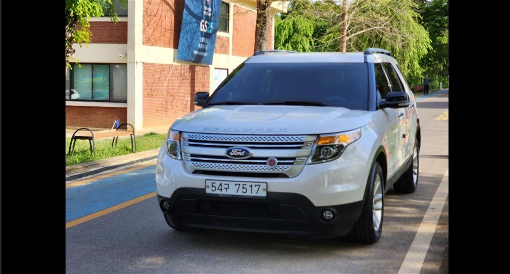 Ford Explorer - Vista 4