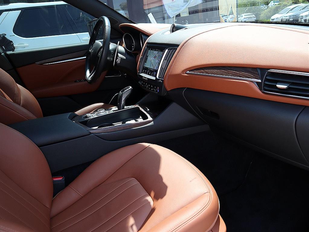 Maserati Levante 2020 Blanco - Importación desde Corea - HF Imports Iquique - Foto 13