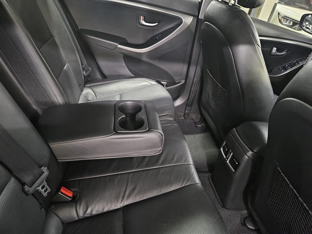 HYUNDAI i30 - Vista 7