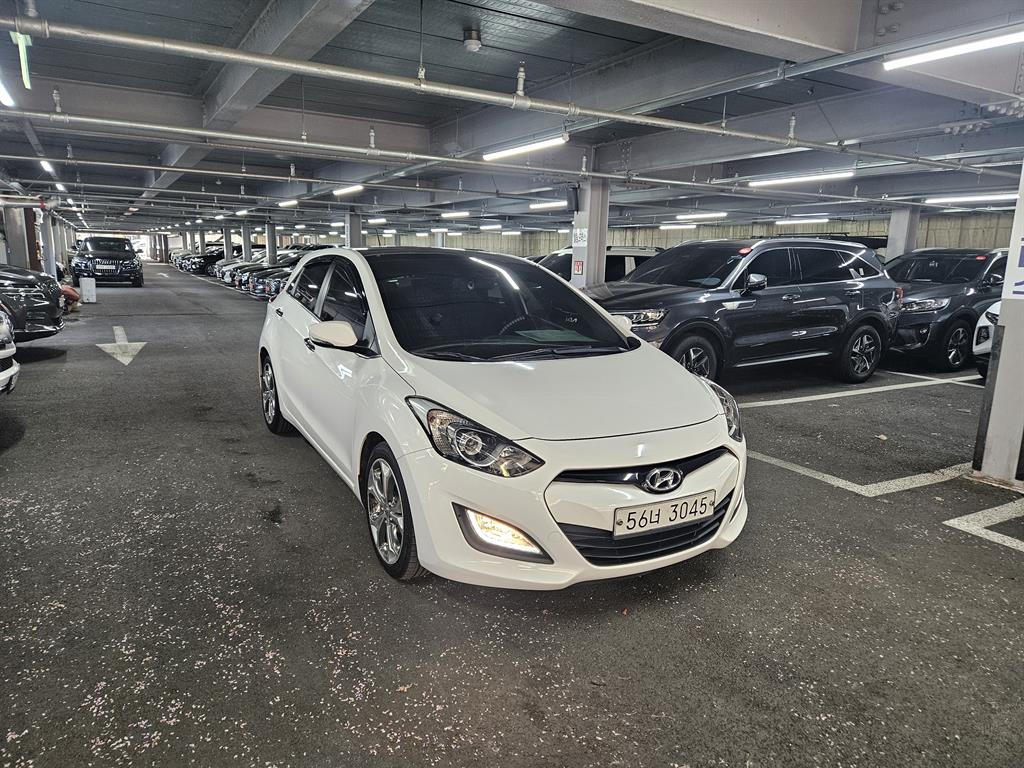 HYUNDAI i30 - Vista 2