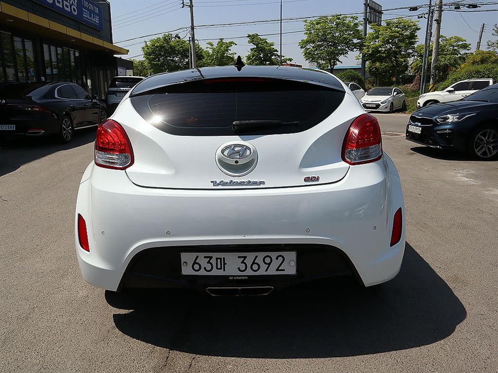 HYUNDAI Veloster - Vista 7