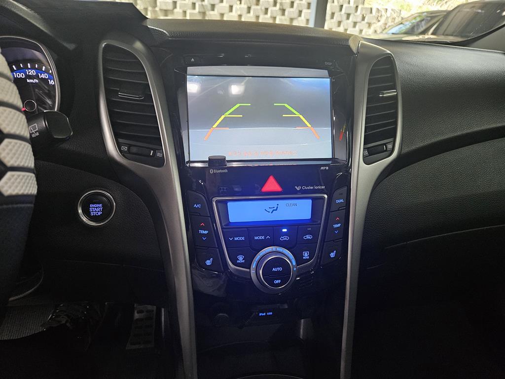 HYUNDAI i30 2012 Blanco - Importación desde Corea - HF Imports Iquique - Foto 13
