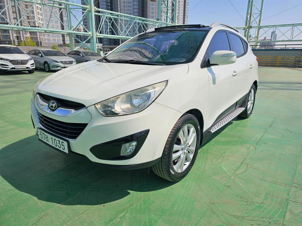 HYUNDAI Tucson 2011 Blanco - Importación desde Corea - HF Imports Iquique - Foto 1