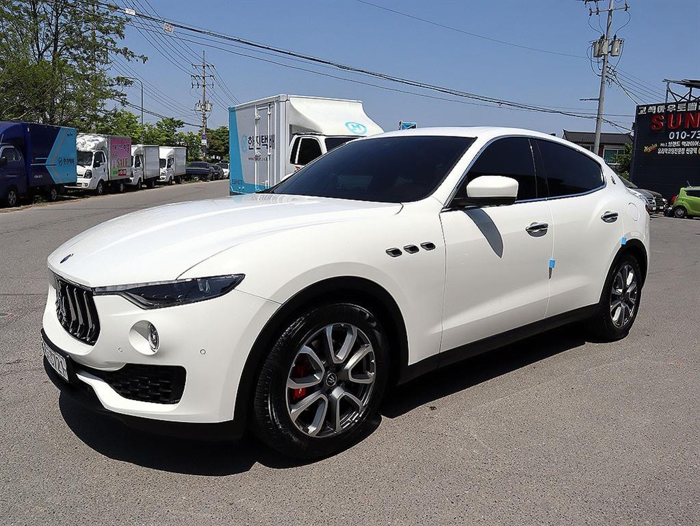 Maserati Levante - Vista 3