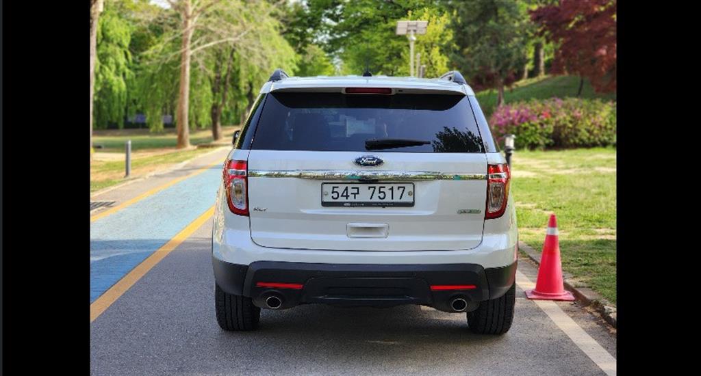 Ford Explorer - Vista 5