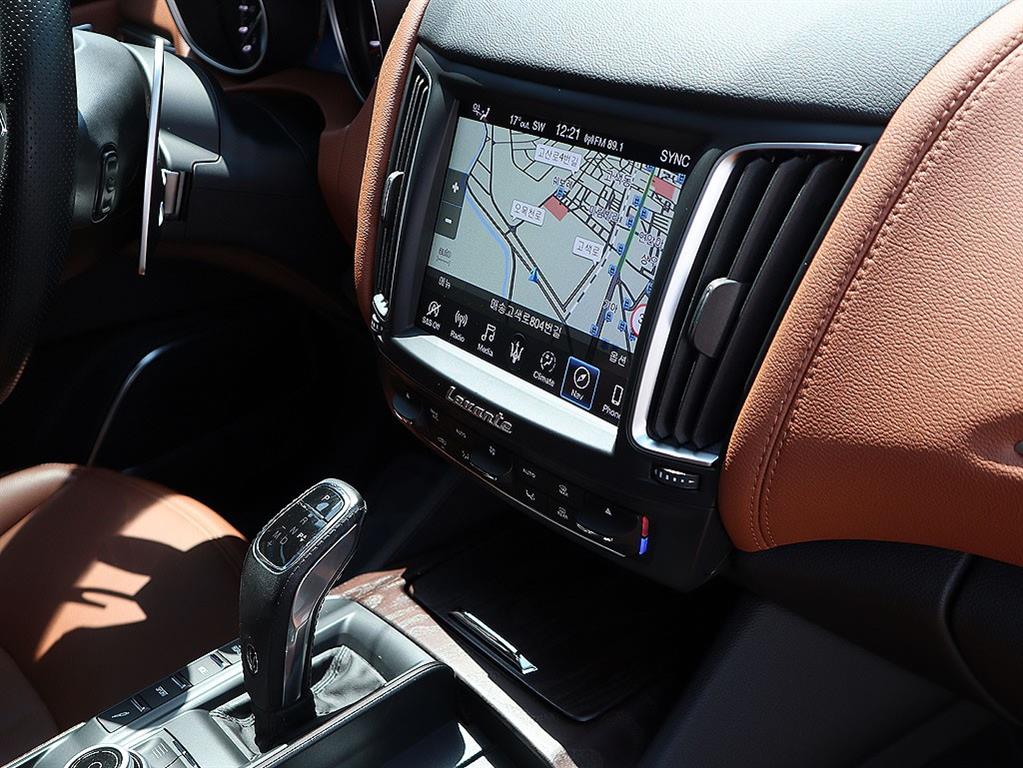 Maserati Levante 2020 Blanco - Importación desde Corea - HF Imports Iquique - Foto 11
