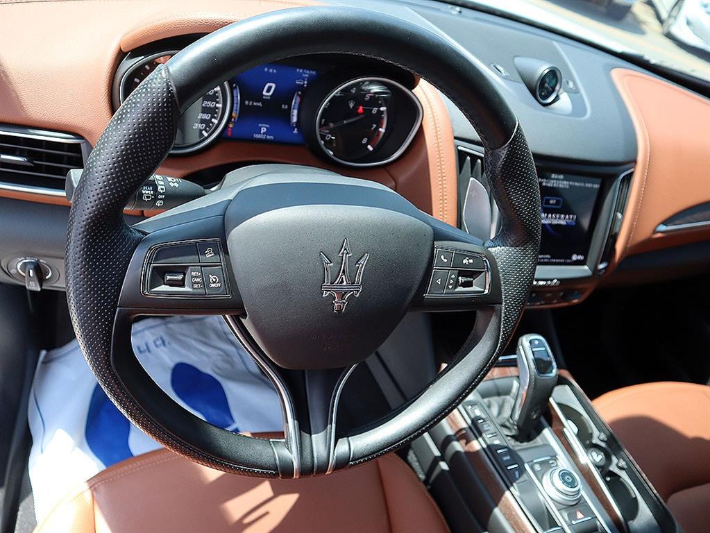 Maserati Levante 2020 Blanco - Importación desde Corea - HF Imports Iquique - Foto 8