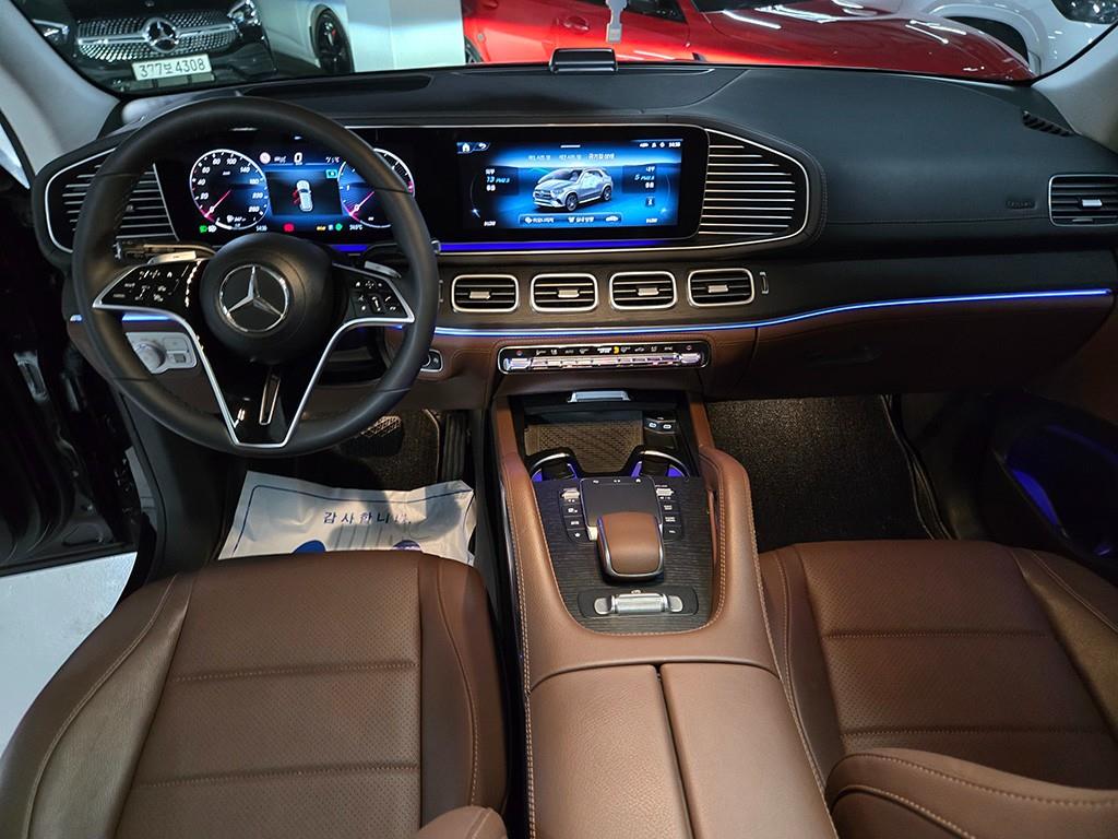 Mercedes Benz GLE Class - Vista 9