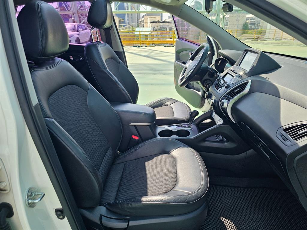 HYUNDAI Tucson - Vista 11