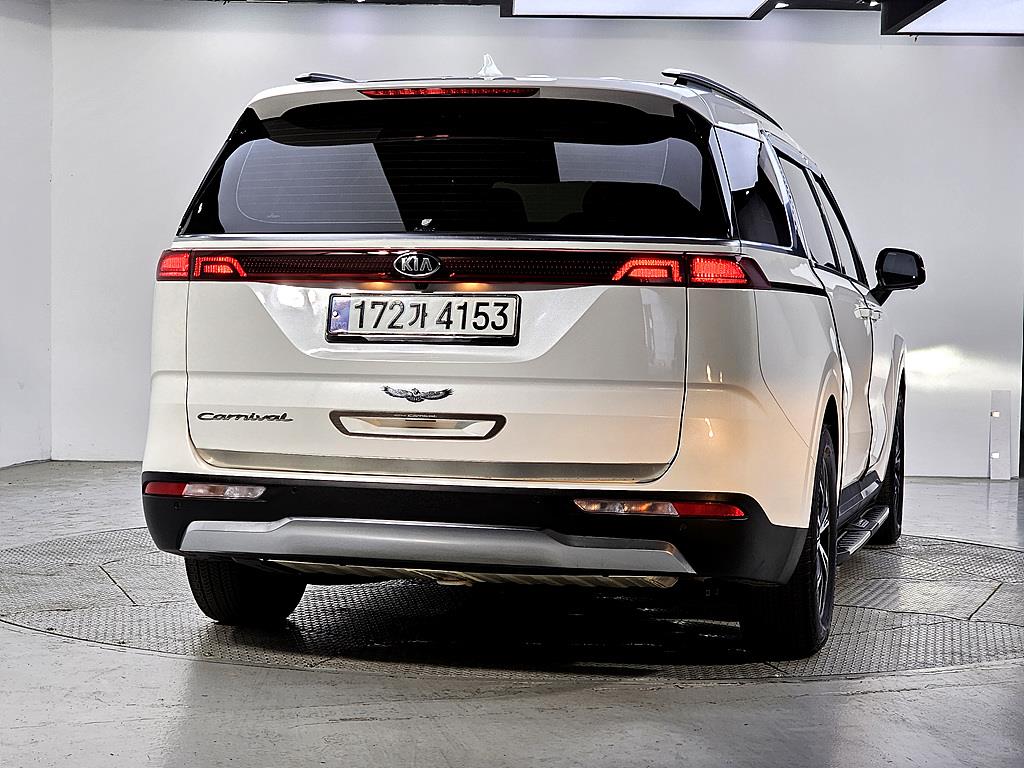 KIA Carnival - Vista 3