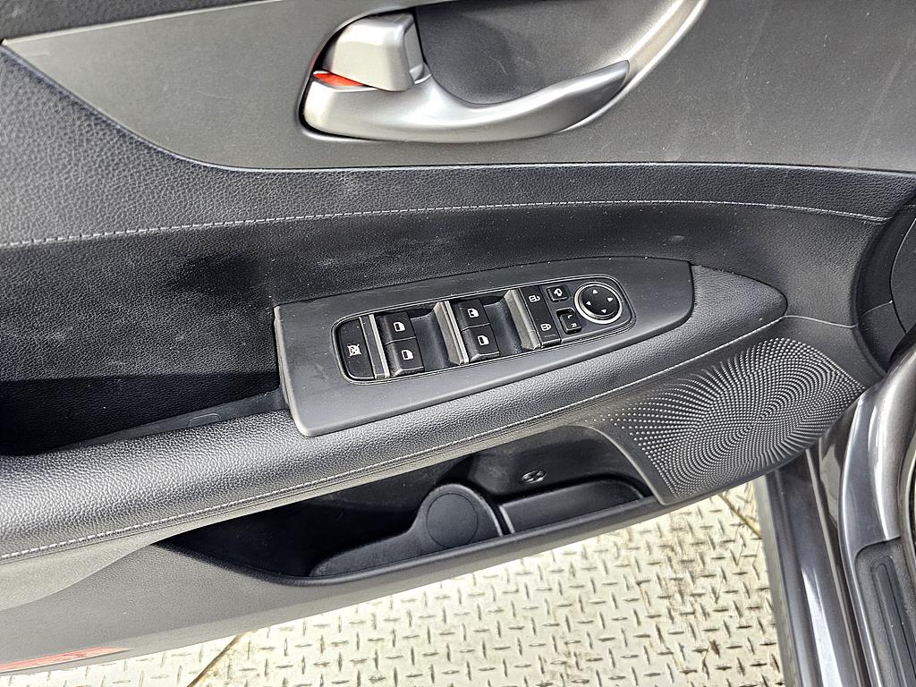 KIA K3 - Vista 12