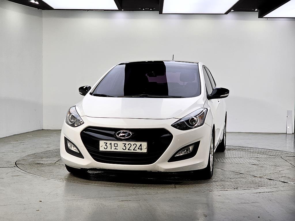 HYUNDAI i30 - Vista 2
