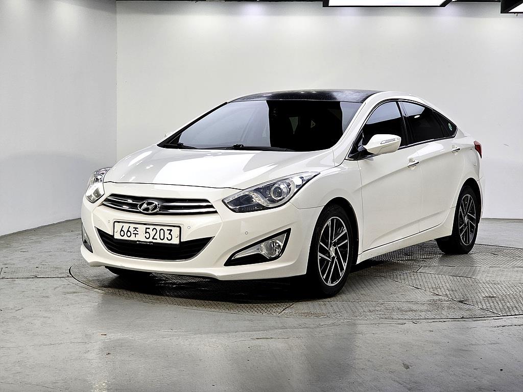 HYUNDAI i40 2012 Blanco - Importación desde Corea - HF Imports Iquique - Foto 1