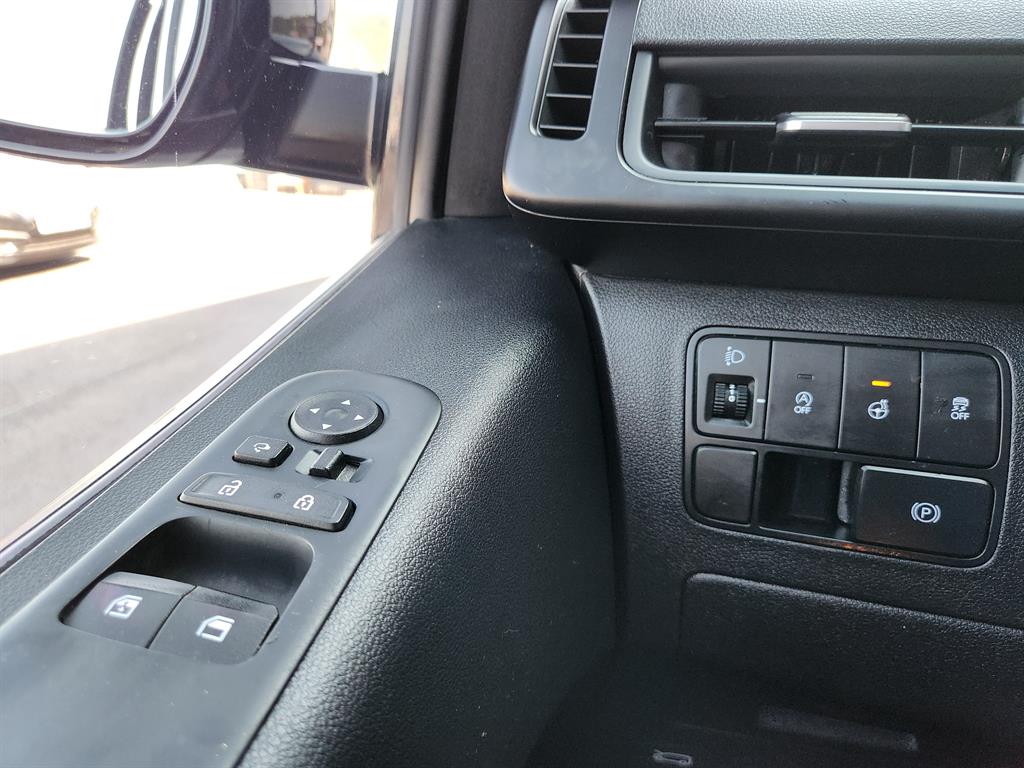 HYUNDAI Staria - Vista 8