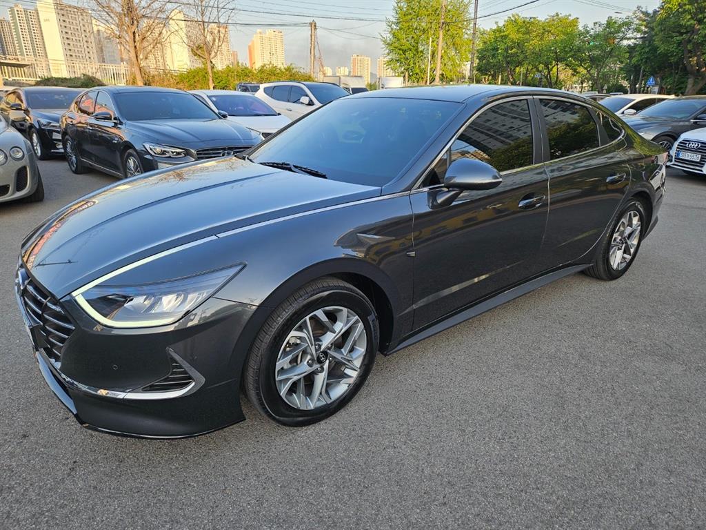 HYUNDAI Sonata - Vista 3
