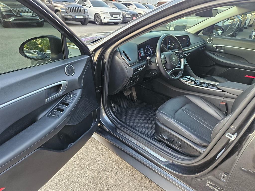 HYUNDAI Sonata - Vista 7