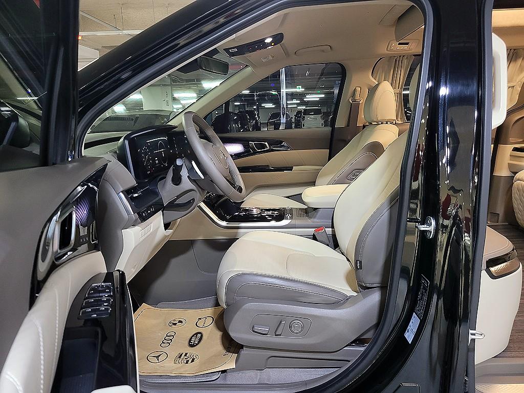 KIA Carnival - Vista 7