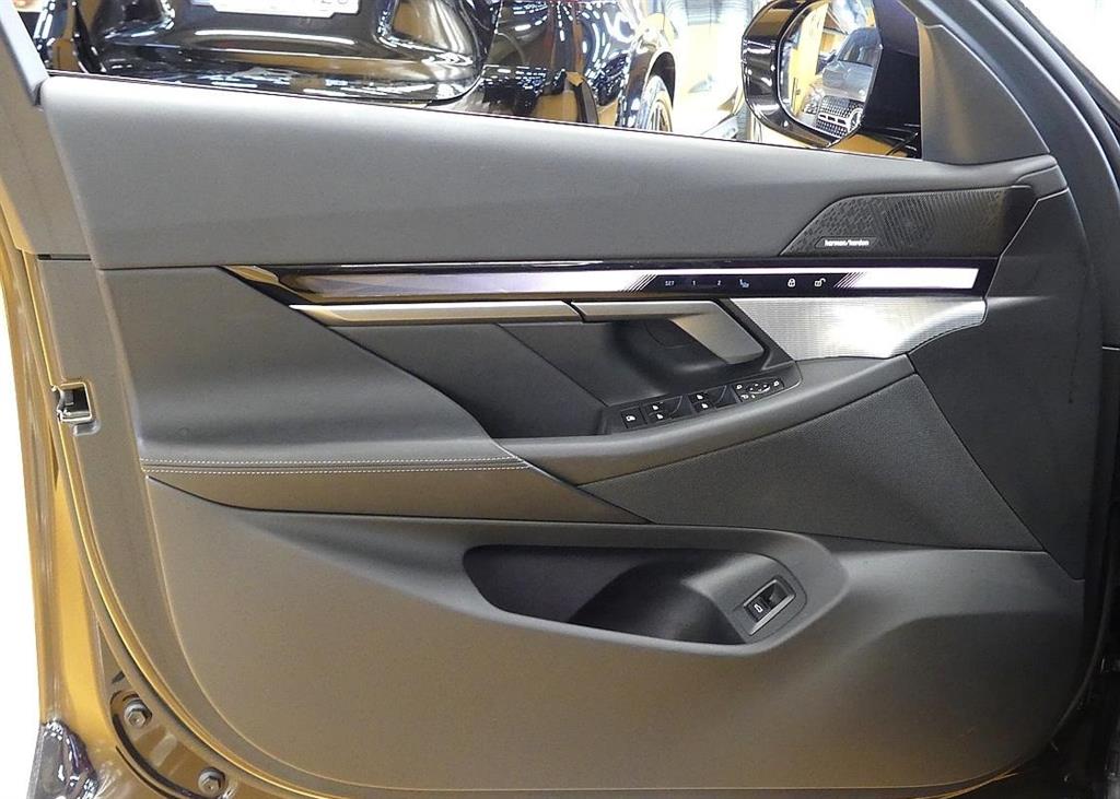 BMW 5 Series - Vista 11