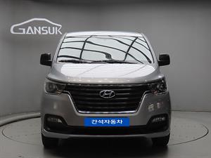HYUNDAI Starex - Vista 2