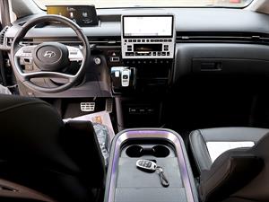 HYUNDAI Staria - Vista 10