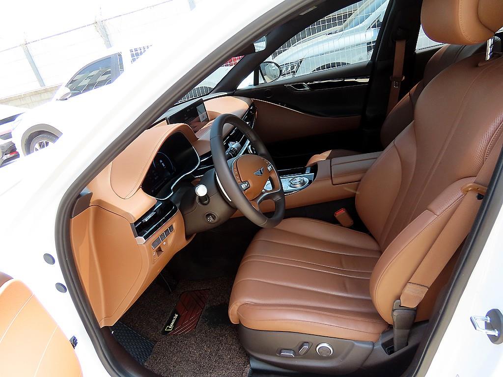 Genesis G80 - Vista 5