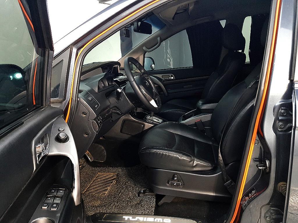 Ssangyong Korando - Vista 8
