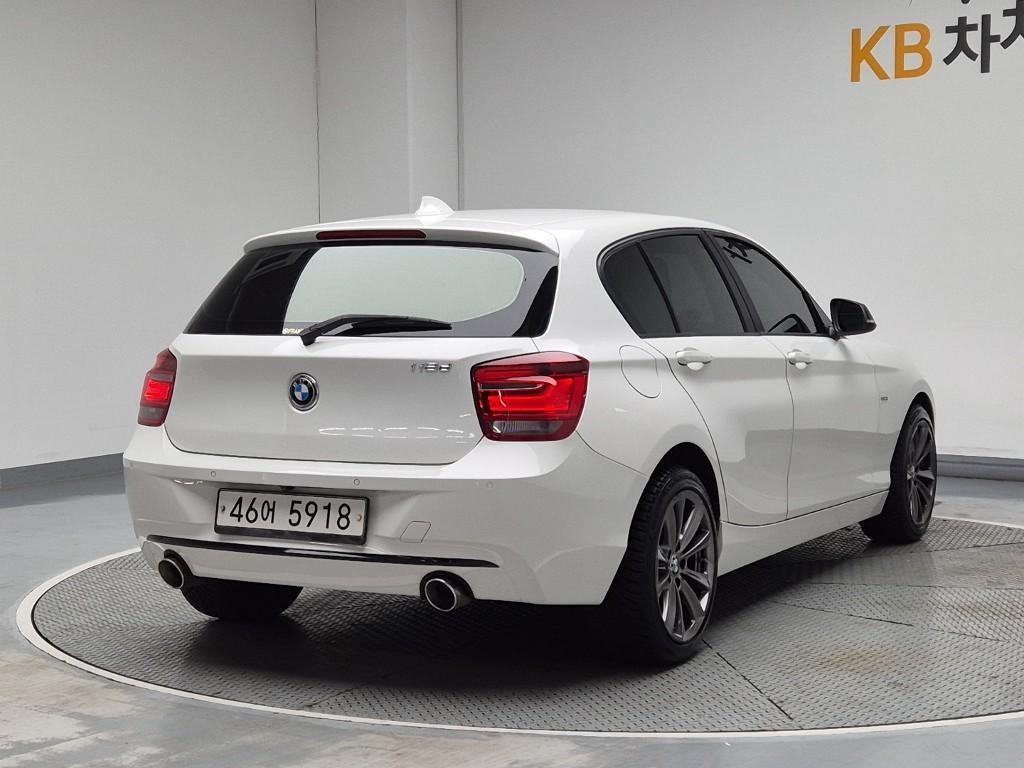 BMW 1 series - Vista 4
