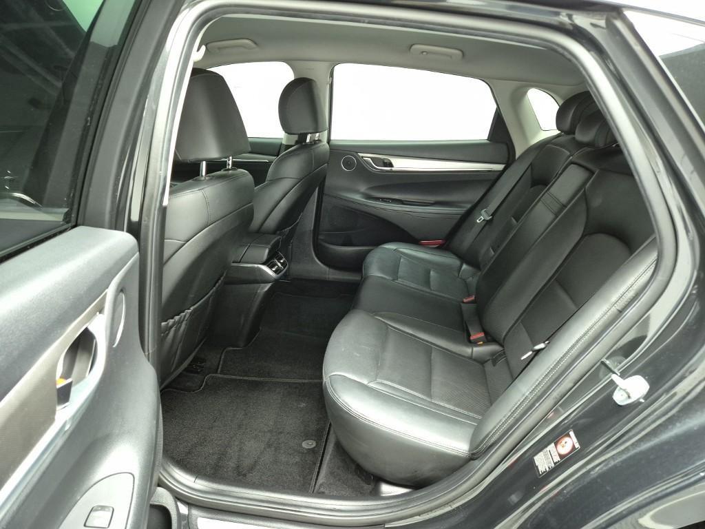 HYUNDAI Grandeur - Vista 12