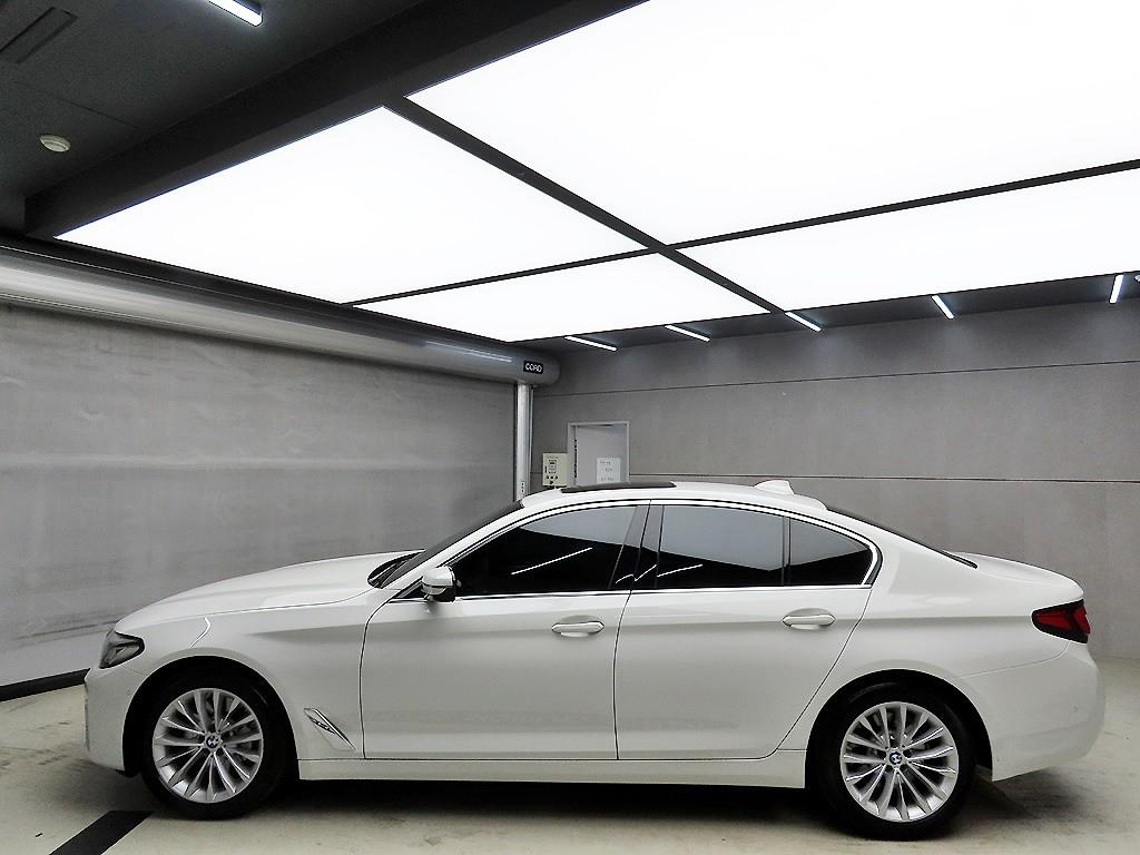 BMW 5 Series - Vista 4