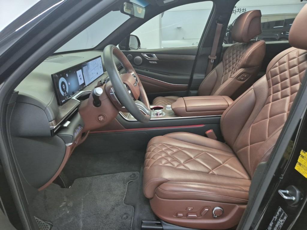 Genesis GV80 - Vista 9