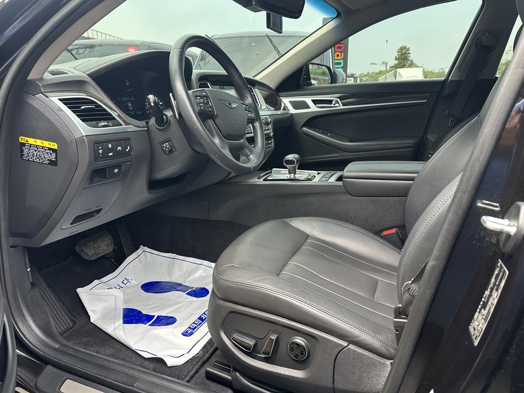 Genesis G80 - Vista 6