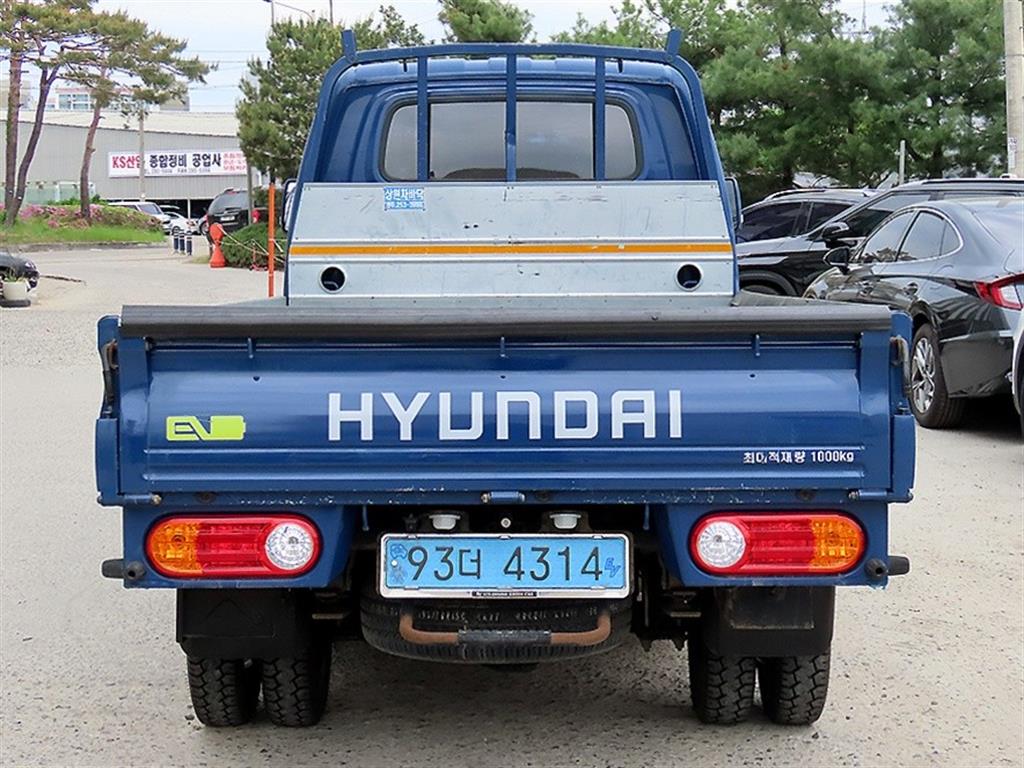 Small Truck Cargo (small) - Vista 4
