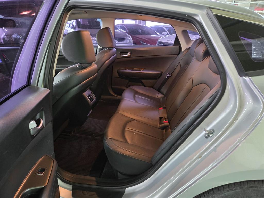 KIA K5 - Vista 7